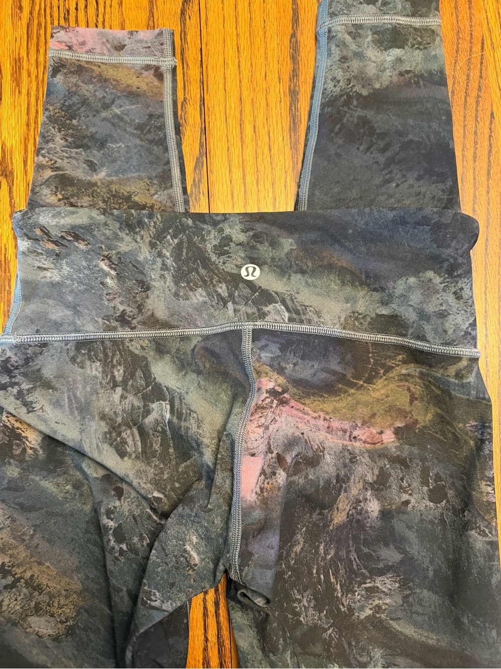 lululemon Black and Gray Marbled Leggings - Picture 2 of 3